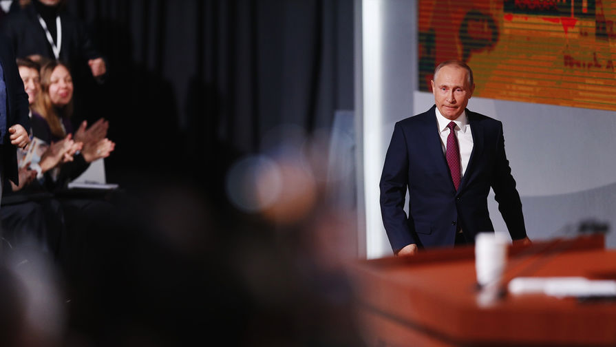 Putinin mətbuat konfransı başa çatdı