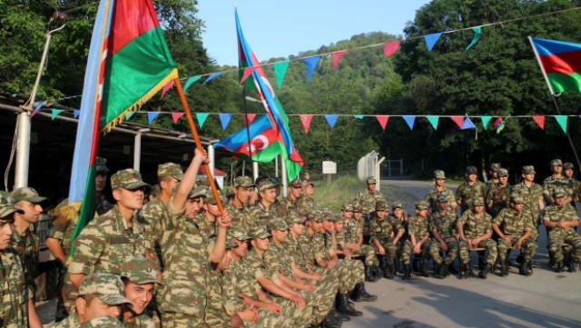 “Silahlı Qüvvələr haqqında” qanun layihəsi 2-ci oxunuşda qəbul edildi
