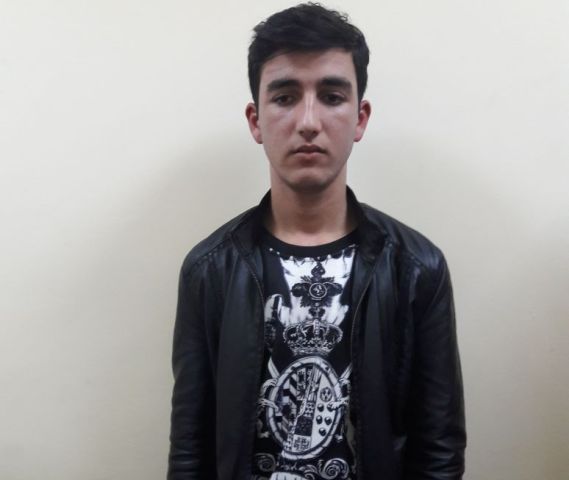 Metroda cibgirlik edənlər yaxalandı - FOTO   