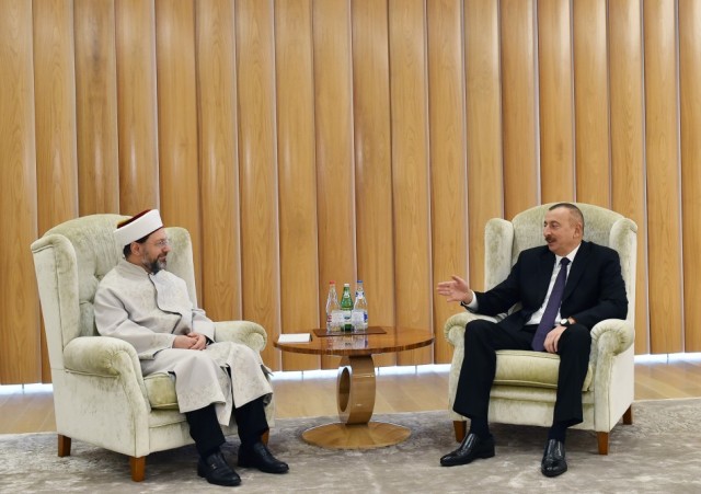 İlham Əliyev xarici ölkələrin din xadimlərini qəbul edib   
