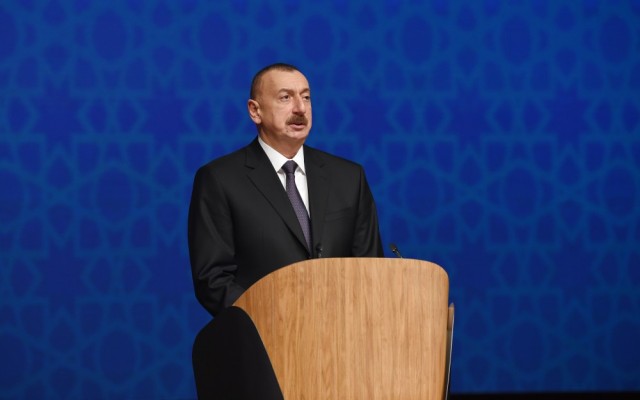 “Azərbaycan demək olar ki, uçurum kənarında idi”