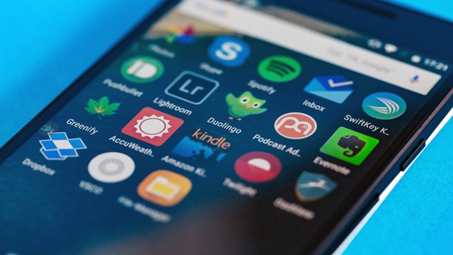 Ağıllı telefonların pozulmasına səbəb olan virus yayılıb   