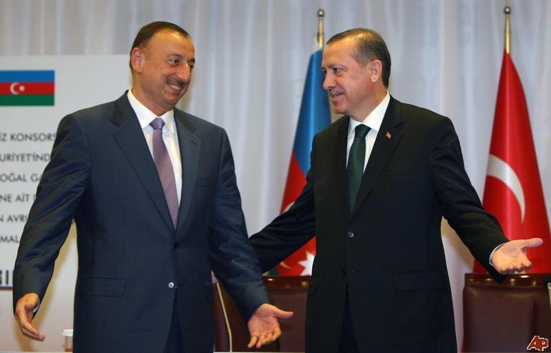 Ərdoğan İlham Əliyevə zəng etdi