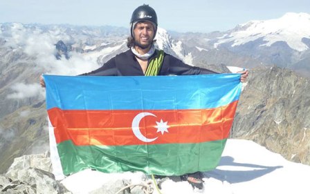 İtən alpinistlər ən təhlükəli marşrutla gediblər