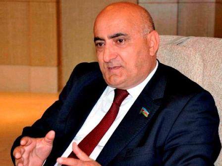 Deputat telekanal rəhbərlərini ittiham etdi