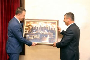 Zakir Həsənov Rumıniyanın müdafiə naziri ilə görüşdü