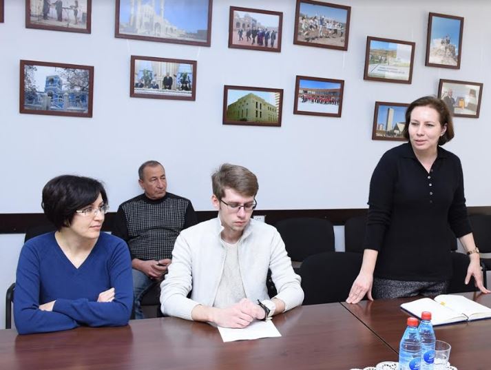 Rusiyalı politoloq Oleq Kuznetsov ADU-da olub