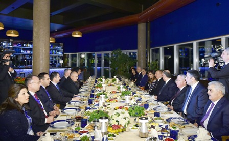 İlham Əliyev və xanımı Bolqarıstanın baş nazirilə şam yeməyində