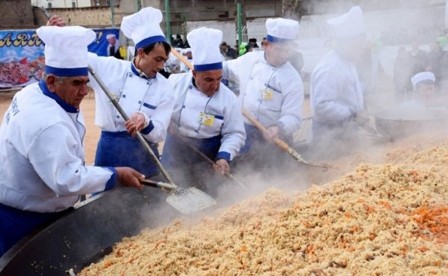 8 ton ağırlığında plov hazırlandı - ilk dəfə
