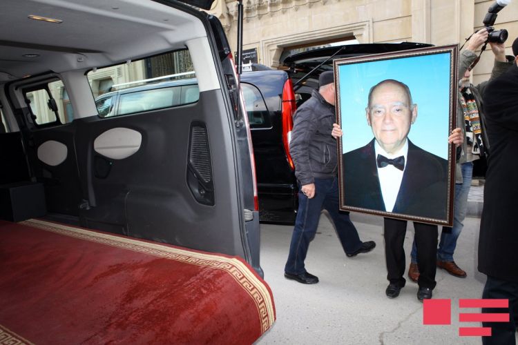 Xalq artisti Çingiz Sadıxovla vida mərasimi keçirilib - FOTOLAR