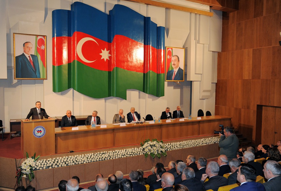Azərbaycan Həmkarlar İttifaqları Konfederasiyası qurultaya toplaşır - EKSKLÜZİV