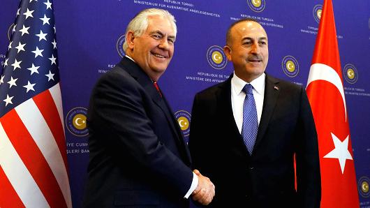 Tillerson Çavuşoğlu ilə Suriyanı müzakirə etdi