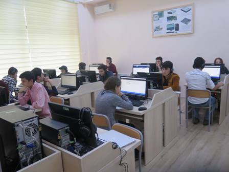 Qərbi Kaspi Universitetində ingilis dili üzrə final imtahanları...