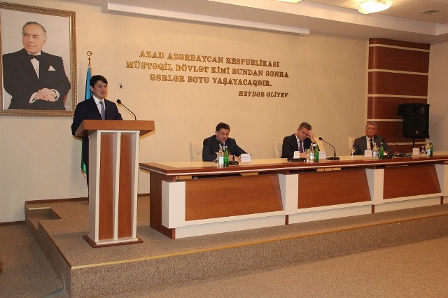 Deputatlar Qaradağda gənclərlə görüşdü