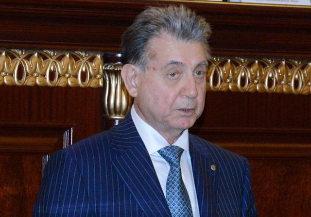 Akif Əlizadə “Gənclərin dostu” oldu