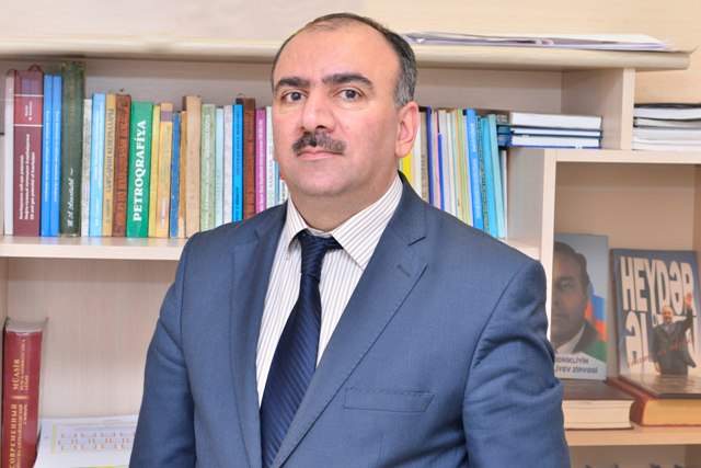 Prorektor “Tərəqqi” medalı aldı