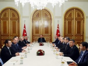 Türkiyə Təhlükəsizlik Şurası “Zeytun budağı” əməliyyatına görə toplandı