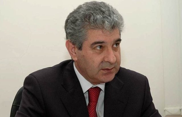 Əli Əhmədov:  “Gələn ildən bütün ölkədə İcbari Tibbi Sığorta sisteminə keçiləcək”