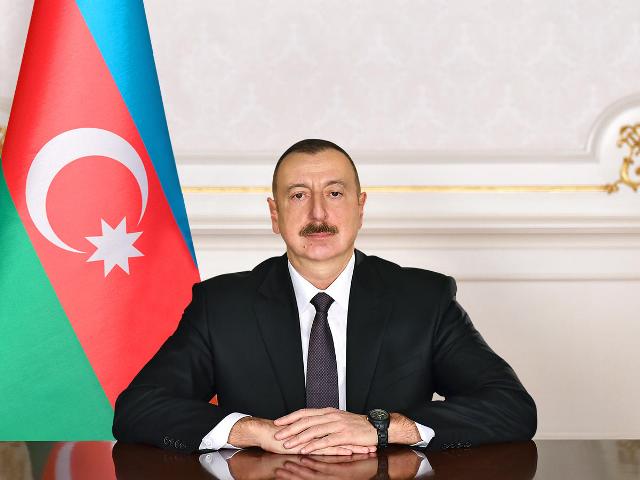 Mayıl Şahverdiyevə general-mayor ali hərbi r&uuml;tbəsi verilib