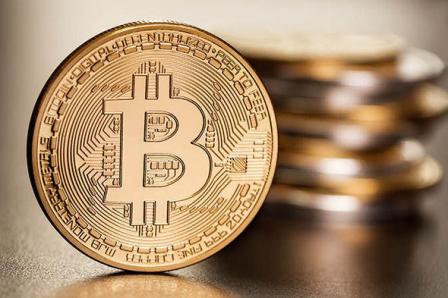 Bitkoin yenə bahalaşır - 10 min dolları keçdi