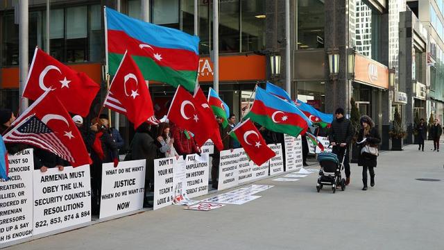 Azərbaycanlılar və türklər Xocalı naminə aksiya keçirdi - FOTOLAR