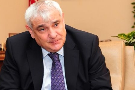 Kamal Abdullanın qolu sınıb