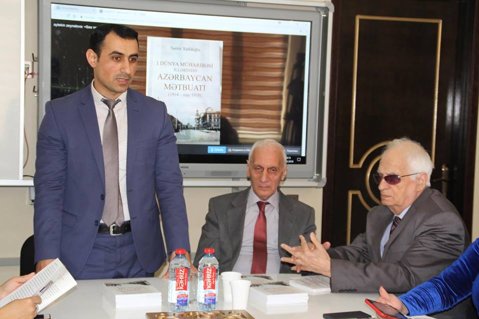 Jurnalistika fakültəsi kitab təqdimatına TOPLANDI 