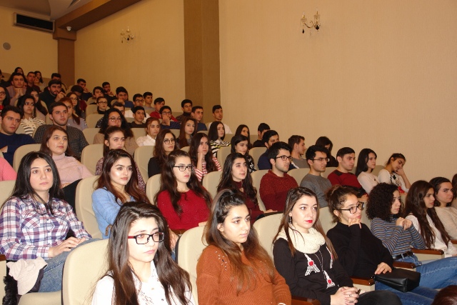 “Milli iqtisadiyyatın dayanıqlı inkişafında kiçik və orta sahibkarlığın rolu”