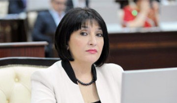 Deputat Br&uuml;sselə GEDİR