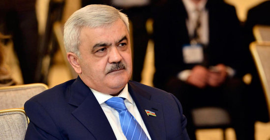 Rövnəq Abdullayevdən SOCAR-ın hər qadın işçisinə 100 manat mükafat 