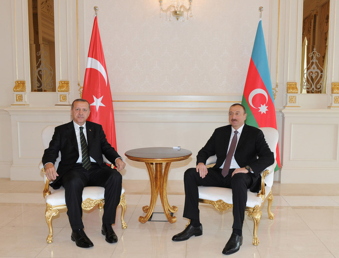 Ərdoğan İlham Əliyevə zəng etdi