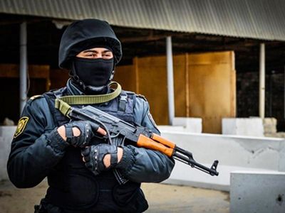 Polis bir gündə 55 nəfəri SAXLADI