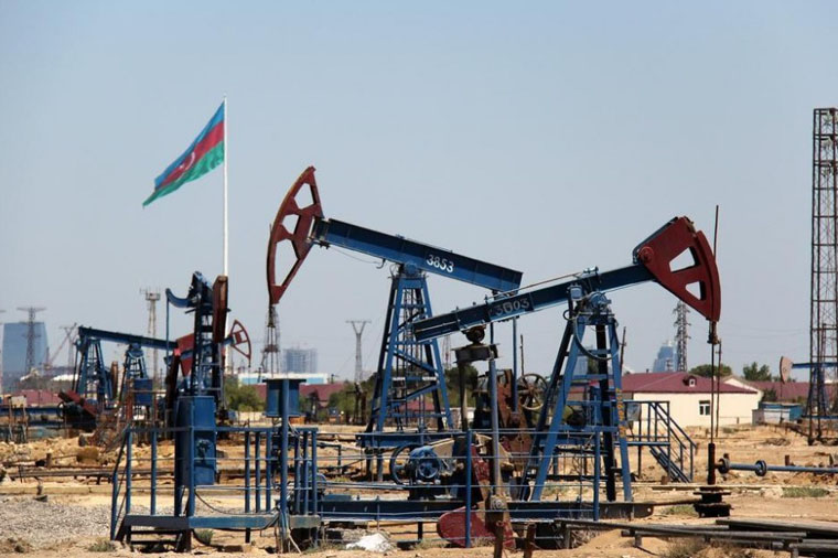Azərbaycanda gündəlik neft hasilatı 806 min barel olub