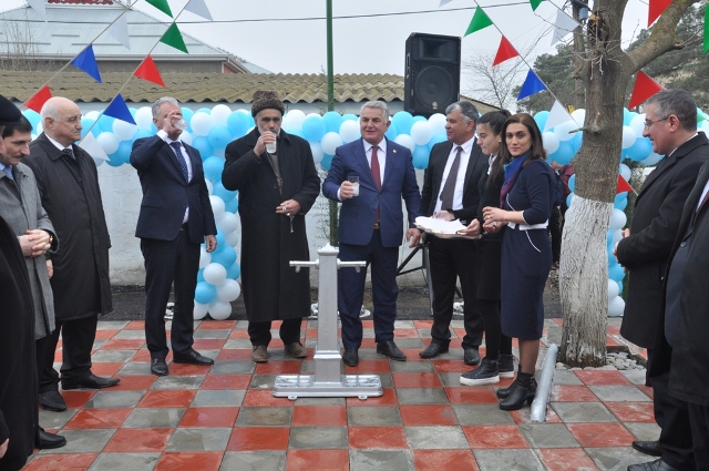 Biləsuvarın 2 kəndinə su xətti çəkildi