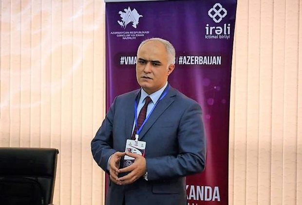 Demokratiya nağılının muzdurları - Sənan Nəcəfovun yazısı