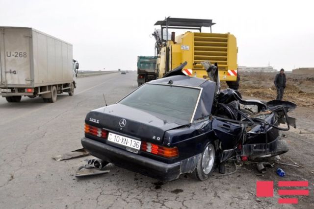 Bakı-Qazax yolunda ağır qəza: 2 ölü, 4 yaralı 