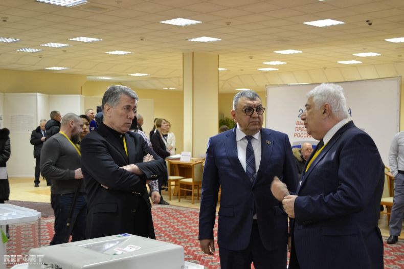 Azərbaycan deputatları Rusiyada keçirilən prezident seçkilərini müşahidə edir - FOTO