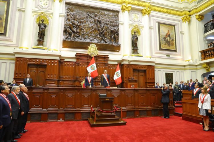 Perunun yeni prezidenti vəzifəsinin icrasına başlayıb