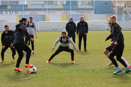 Dünyanın ən güclü futbol klublarının reytinq siyahısı açıqlandı