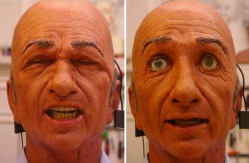 Britaniyalı alim insanın mimikasını təkrarlayan robot yaratdı