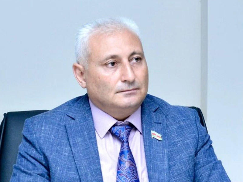 Yarımçıq siyasətçi və yarımçıq tarixçiyə qısa tarix xatırlatması    