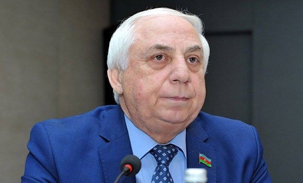 “Sosial şəbəkələri bağlamaq lazımdır!” - Hadi Rəcəbli  
