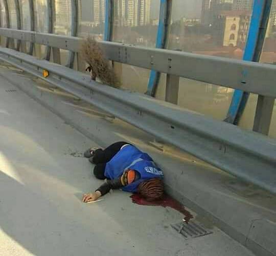Bakıda süpürgəçi qadını maşın vurub - Dəhşətli FOTO   