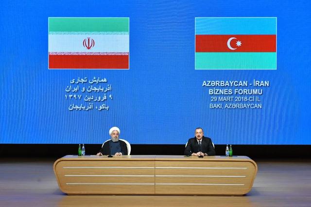Azərbaycan və İran prezidentləri biznes forumda iştirak edirlər