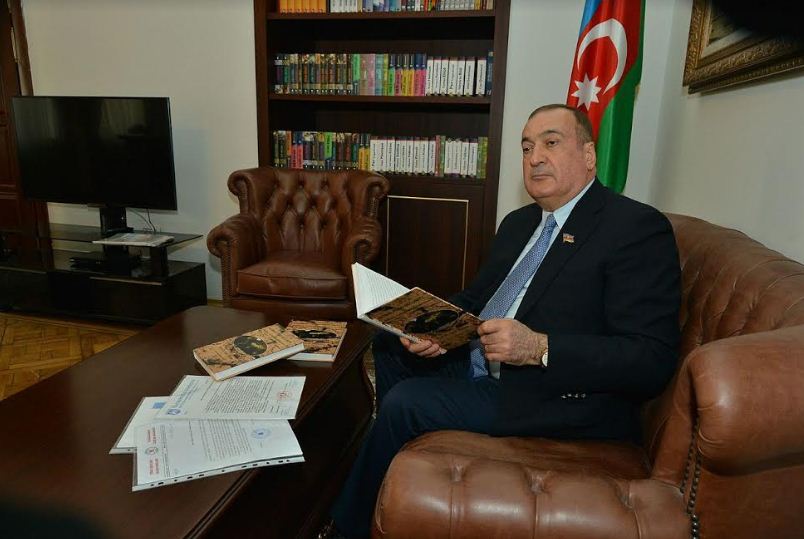 Eldar Quliyevin məşhur kitabı Azərbaycan dilində &ccedil;ap olundu