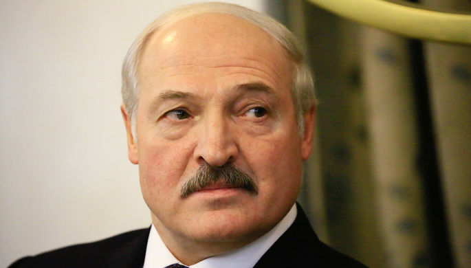 Lukaşenko: “Rusiya həmişə bizi əyməyə çalışır”