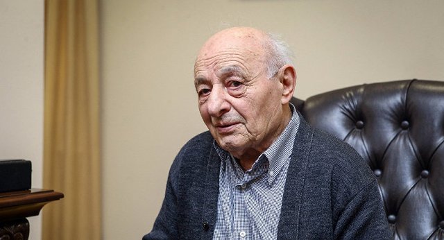 “Lütfi Zadənin qəbirüstü abidəsini mən hazırlayıram” – Ömər Eldarov tarixi AÇIQLADI