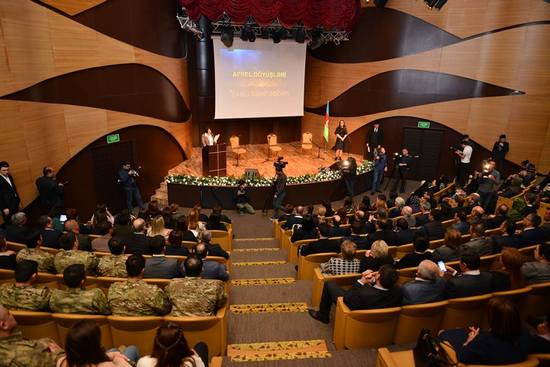 Aprel şəhidləri adına yaradılan ictimai birlik, yazılan kitab, çəkilən acı - Göz yaşı içindəki qürur 