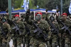 Yunanıstan Türkiyə ilə sərhədə qoşun yığır