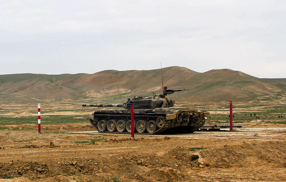 “Ən yaxşı tank heyəti” adı uğrunda yarışlar keçirilir - VİDEO